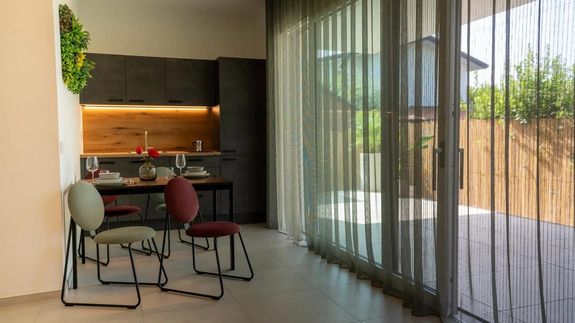 Idyllische Wohnung Mit Garten Und Pool Bardolino Italy